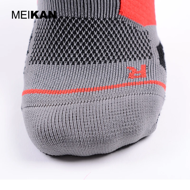 
MEIKAN Wholesale Non Slip Sports Basketball Custom Athletic Coolmax Compression Running Socks Men 
