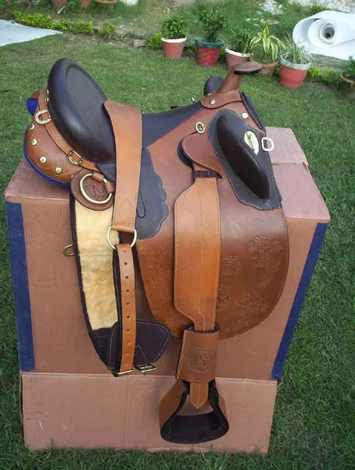 High Quality Australian Stock Saddle Made in Top Quality DD Leather Superior Workmanship Assorted leather colors