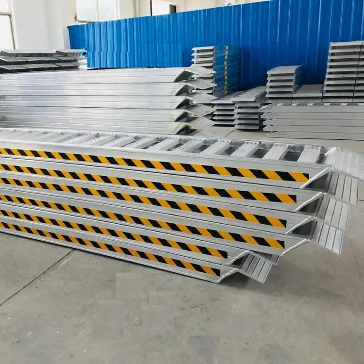 Heavy duty aluminum loading ramps