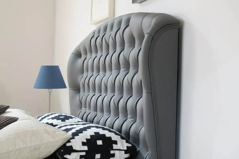 Luxurious bed frame of Malaysia 2019 Havana  Chesterfield Tufted fabric Beds
