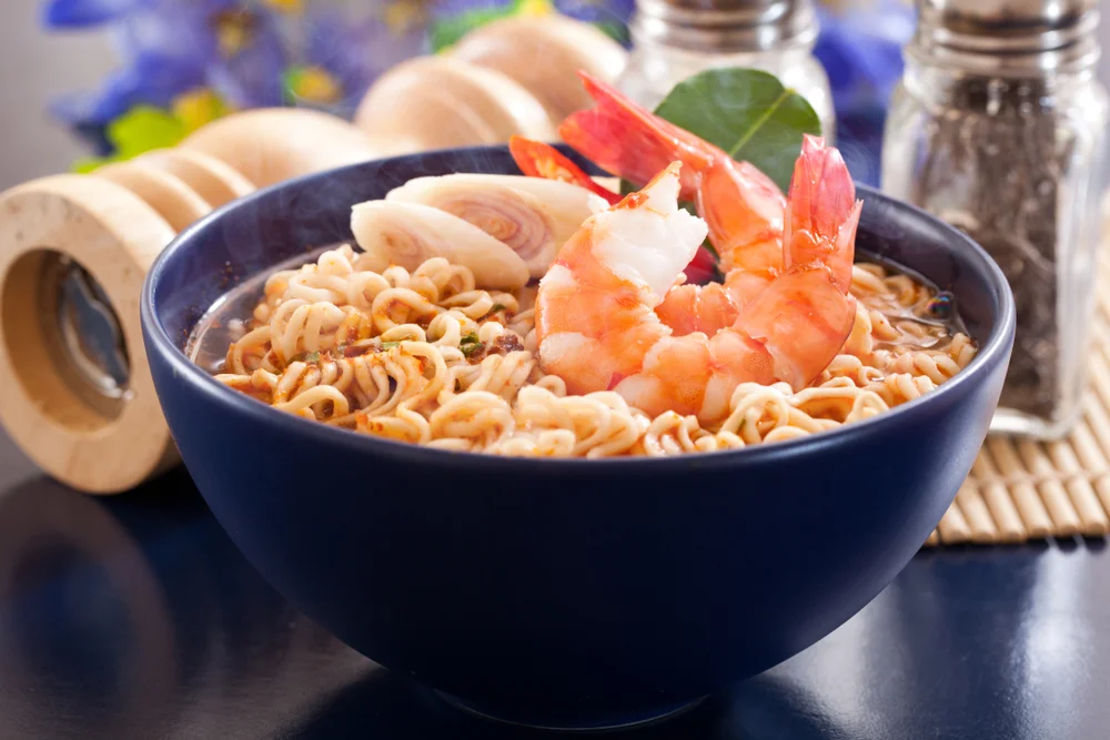 INSTANT NOODLES made in Vietnam