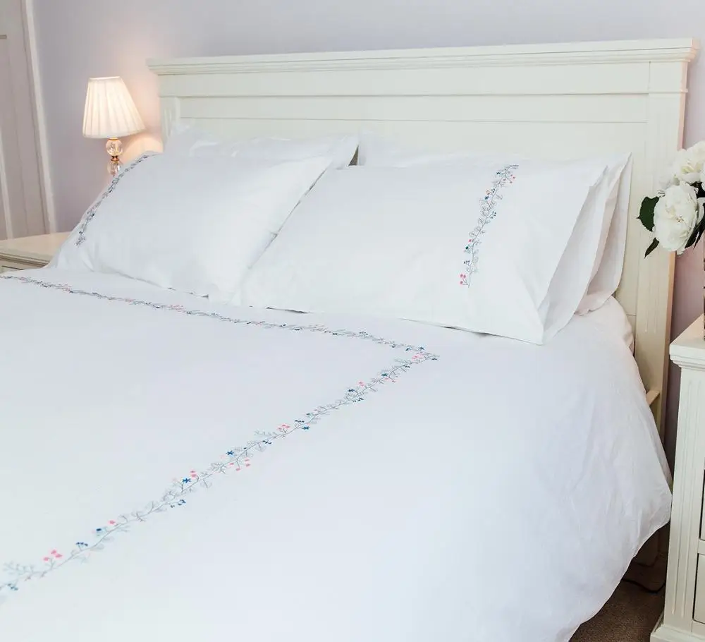 Flower Design Hand Embroidery King Size 100% Cotton Duvet Cover Hotel Bedsheet