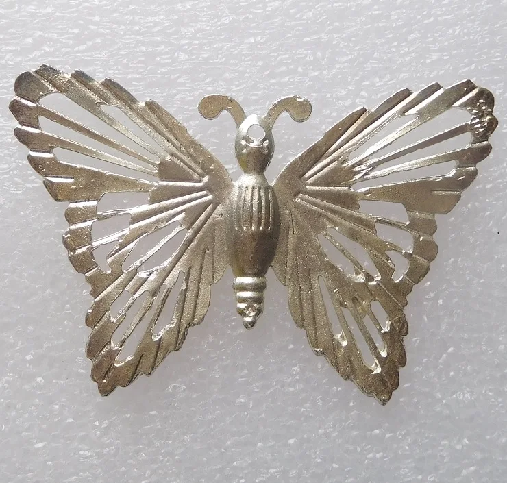 Antique White Distressed  Hanging Peacock Shape Metal Wall Decor Ornament Hanging Peacock Shape Metal Wall Decor Ornament