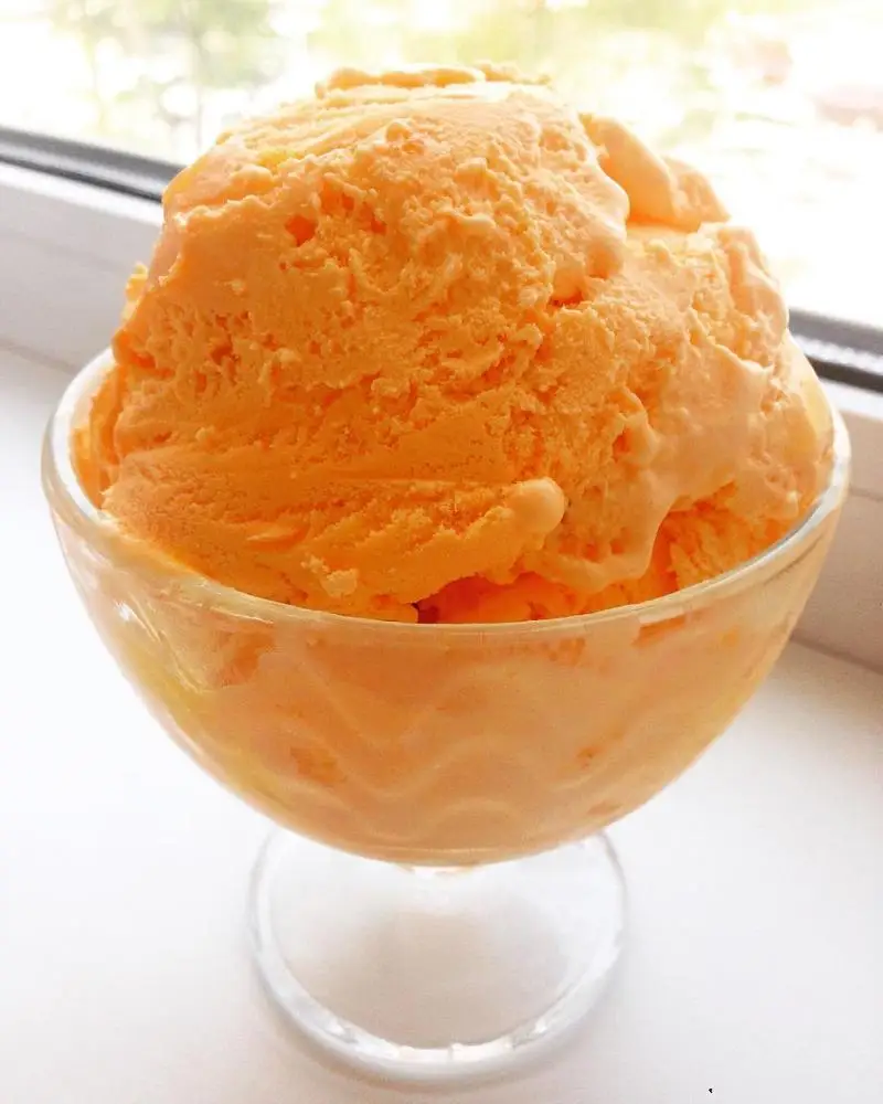 
Russian ice cream Tsarist dessert with fillers 