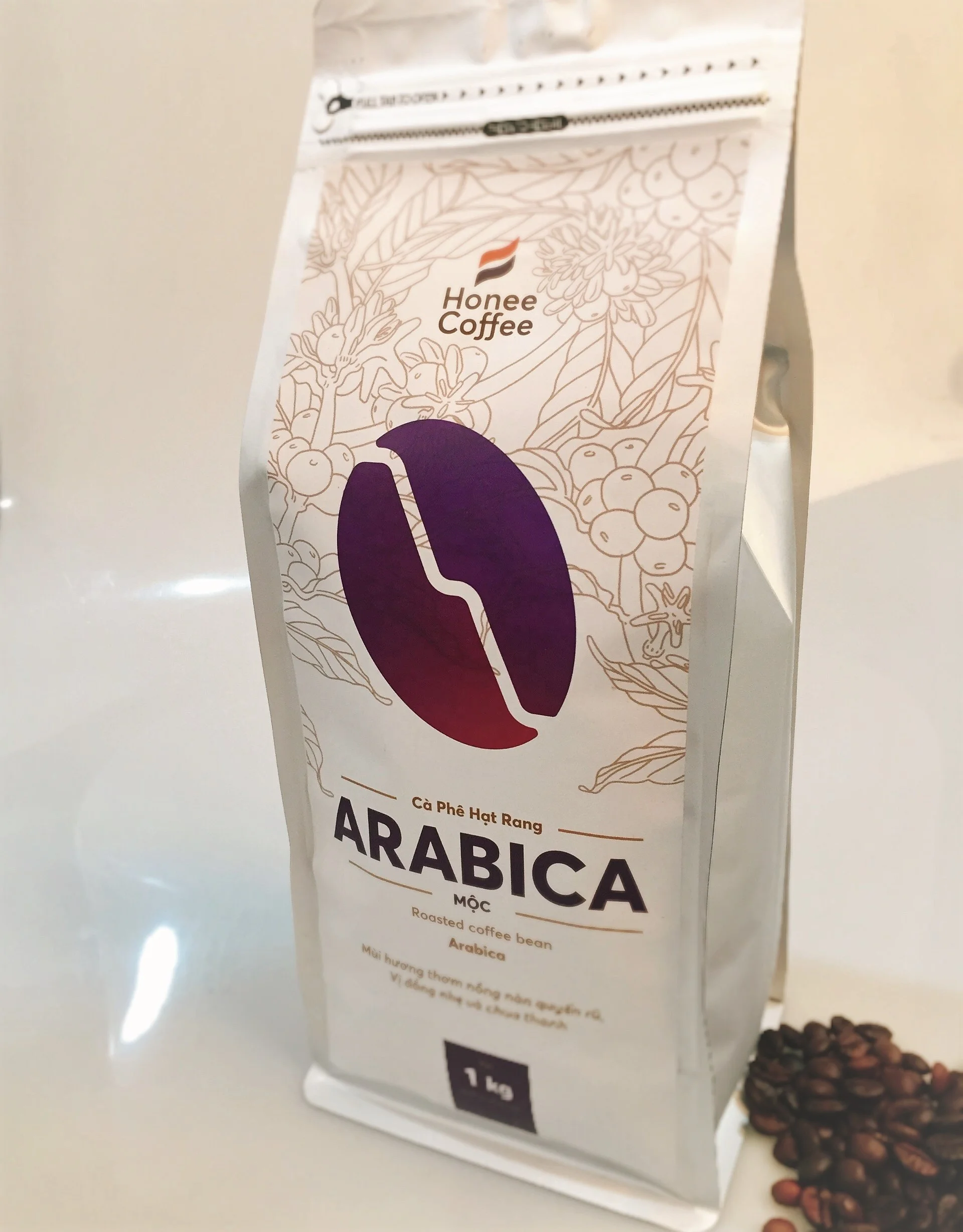 Honee Coffee - Freshly Roasted Arabica Coffee Beans - Best Coffee Roaster 1 kg per bag made in Viet Nam