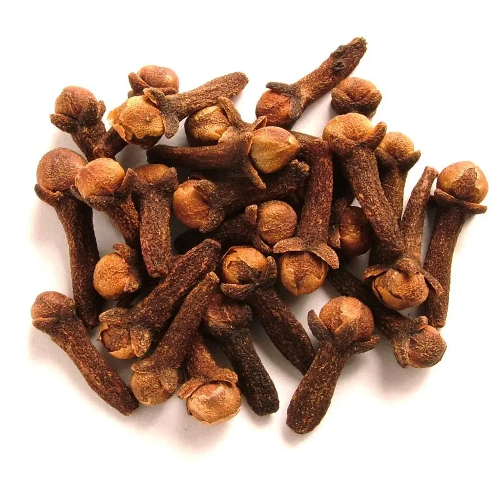 High quality Clove Essential Oil at Wholesale Price