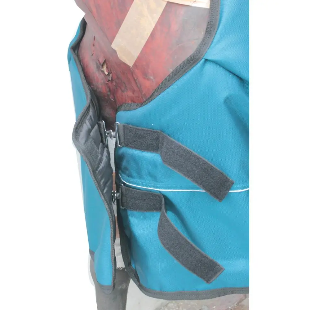 
Turnout Horse Rug in 1680 Denier Ripstop 