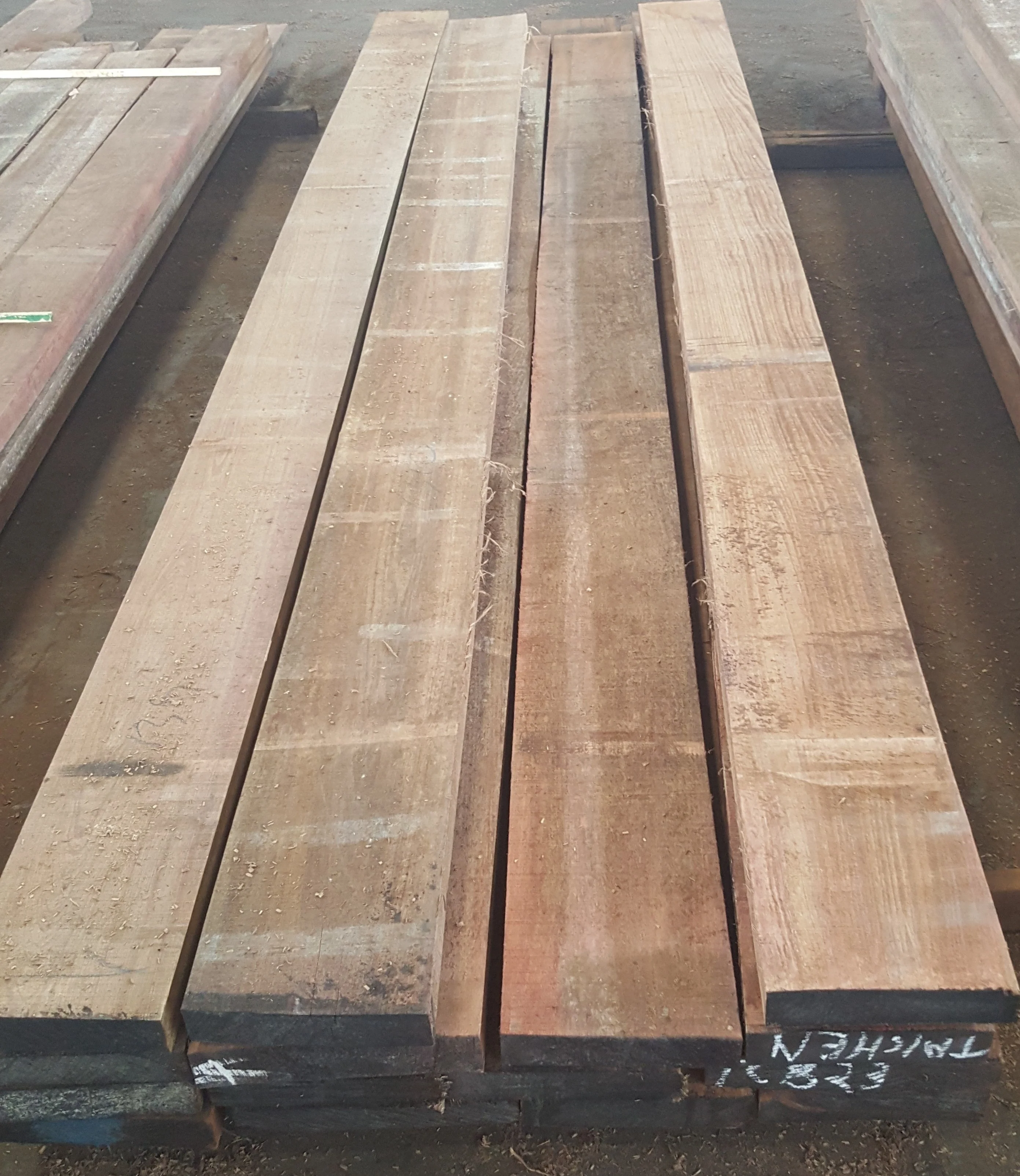 Merpauh Hardwood Sawn Timber Premium Quality Timber for Construction and Furniture Making