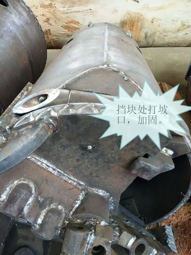 Double cutting door drilling bucket