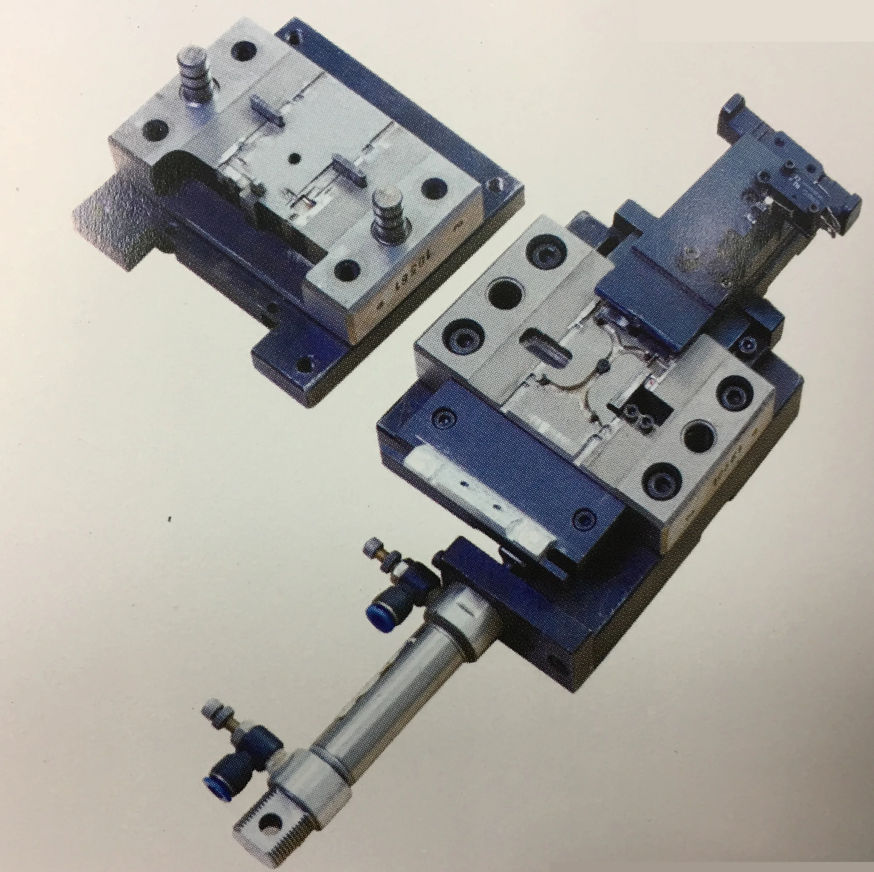 injection machine for plastic zipper teeth making
