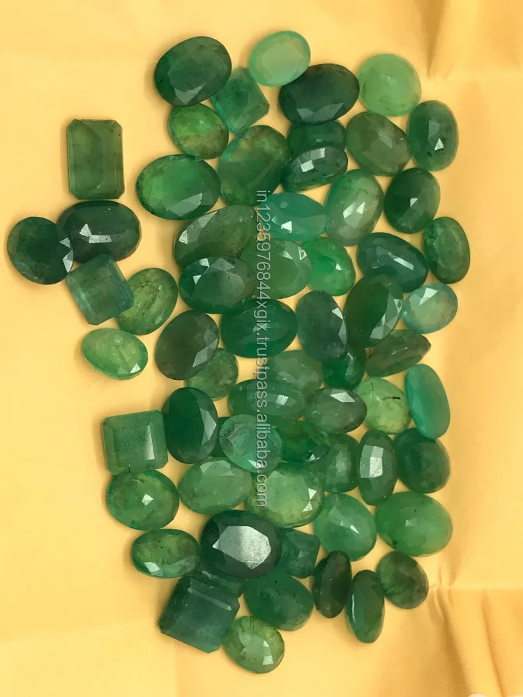 
Natural zambian emerald gemstone 