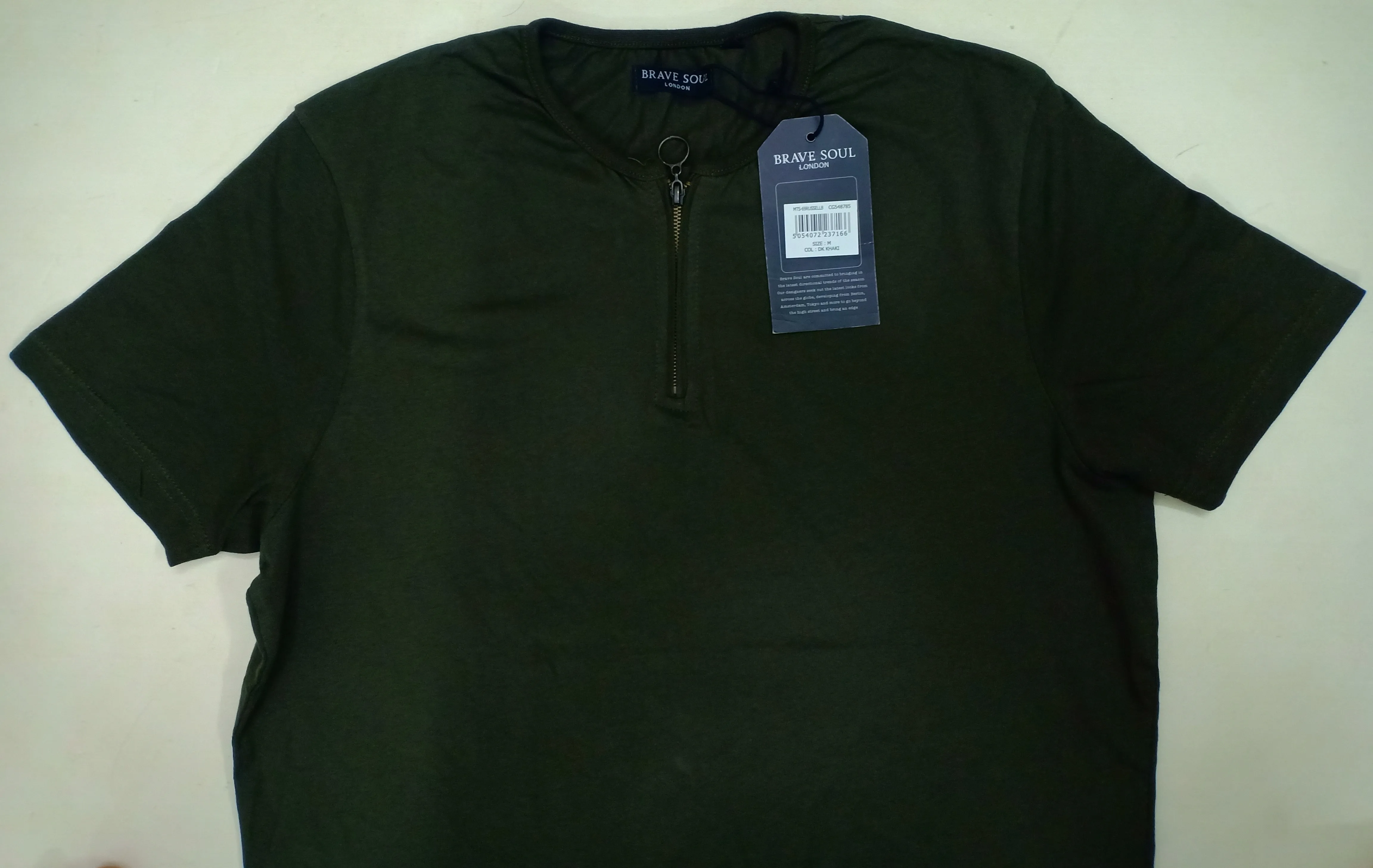 Leftover Garments Genuine Branded Labels Mens Short Sleeve Zip Fly Cotton Breathable Casual O Neck T Shirt Bangladeshi Stock Lot