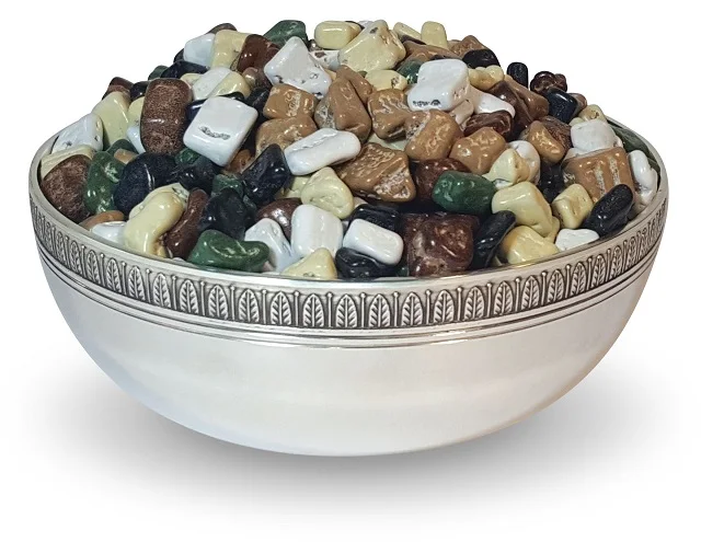 Tafe Camouflage Colored Chocolate Pebble Dragee Bulk Packaging 1000 kg -1255 code ideal snack for children