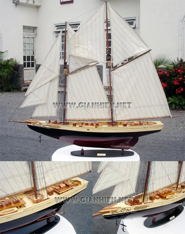 BLUENOSE II SAILING YACHT - WOODEN MODEL BOAT