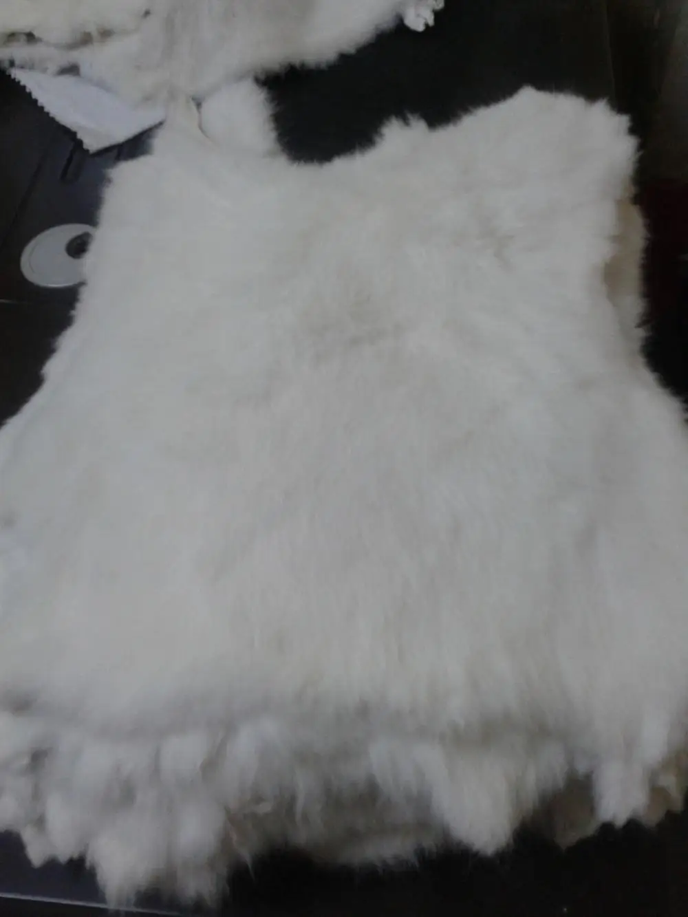 Rabbit Fur Natural White Color Sizes 30 cm Up For Garments / Decoration