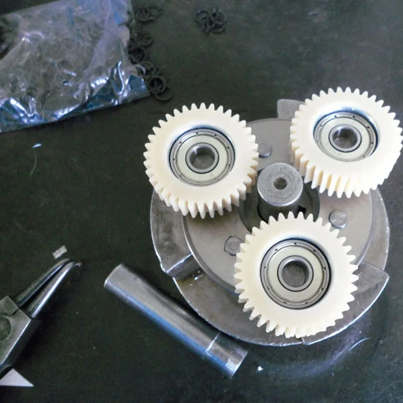 OEM factory supply custom molded nylon gear parts and POM components for all machinery equipment
