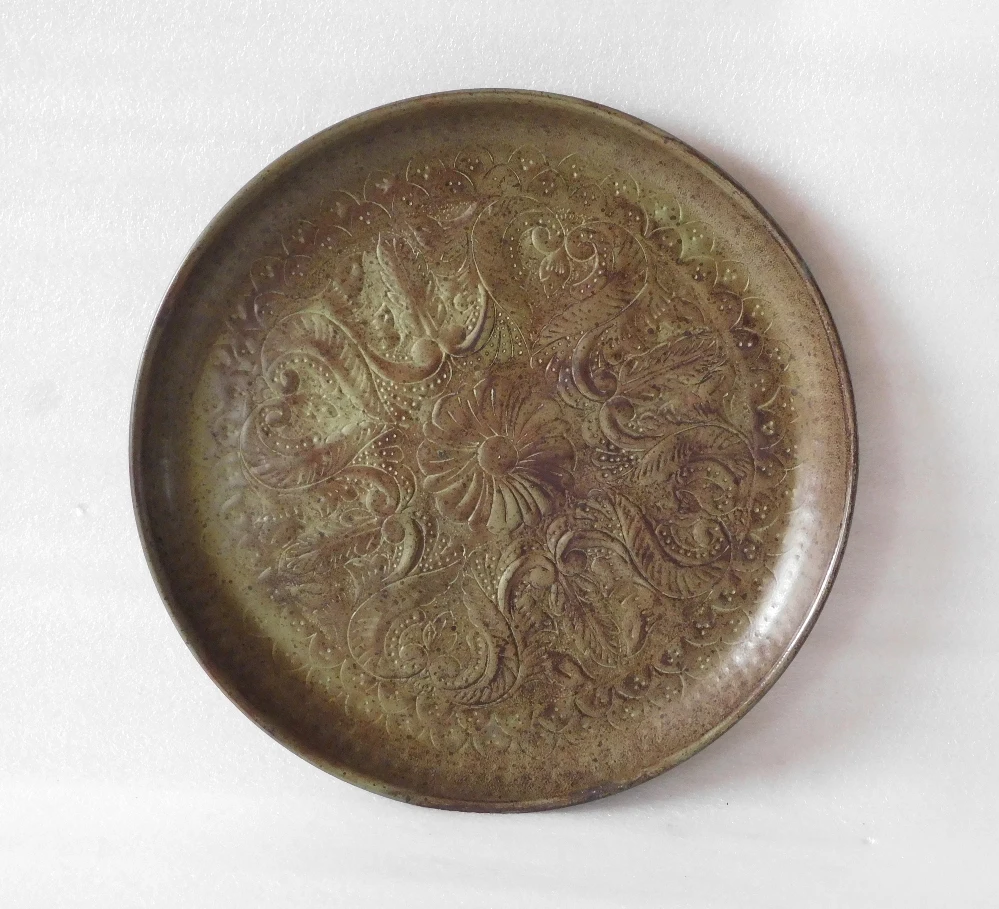 Round Metal Charger Plate tray, Food serving Dinner Dish