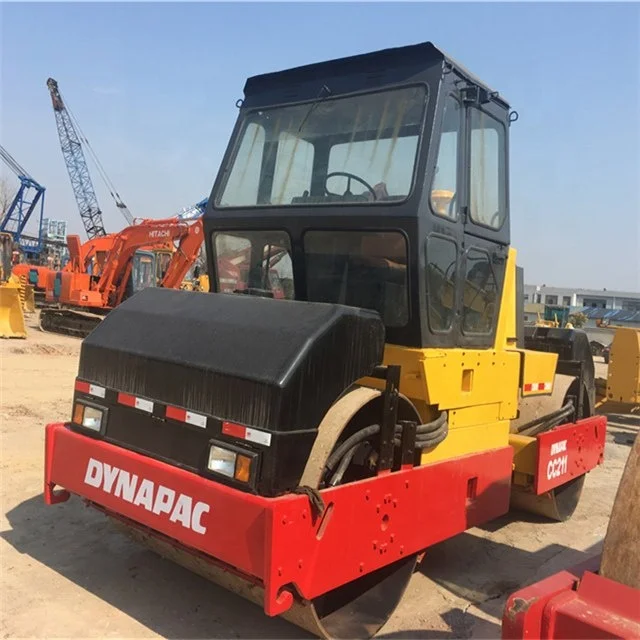 Used negotiable price CC211 compactor