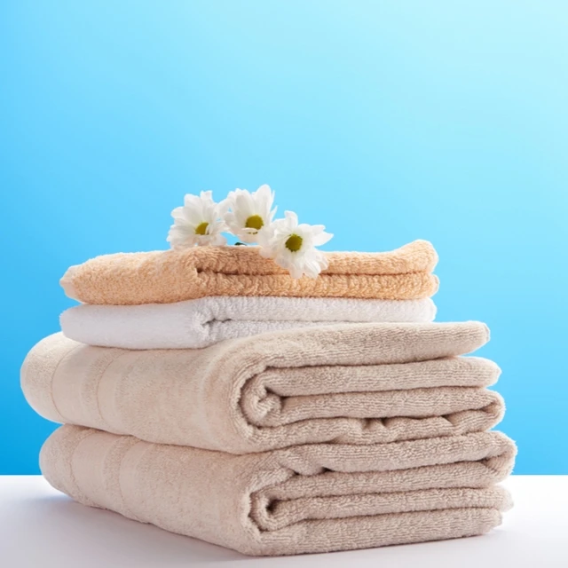 Wholesale in India Customize Luxury Highly Water Absorption Soft Hand Face Towel Extra Large 5 Star 100% Cotton Face Towel Set.