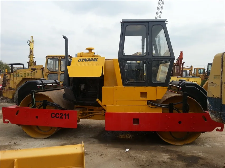 Уплотнитель Dyna pac CC211, дорожный каток, состоящий из превосходного состояния