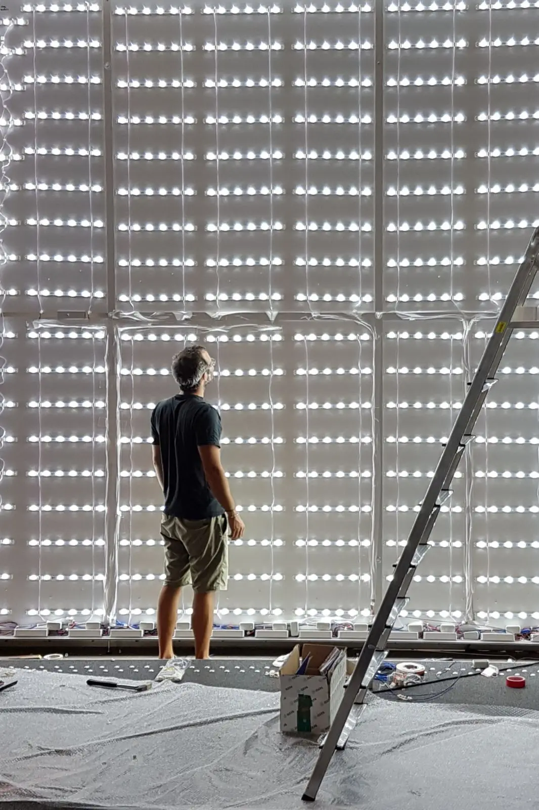 
LED Lattice Backlight Strips for Sign Box Lighting Whose Depth is 35mm~120mm 10 Year Warranty Powered by Nichia757 SMD LED CE 