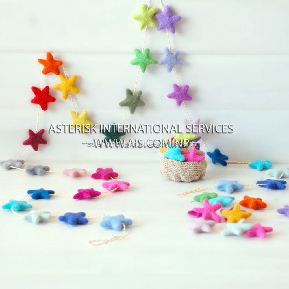 Decorative Felt Heart Valentine  Garlands  Eco-friendly House Wall Decor Heart Shape/Small Balls Handmade Felt Garland