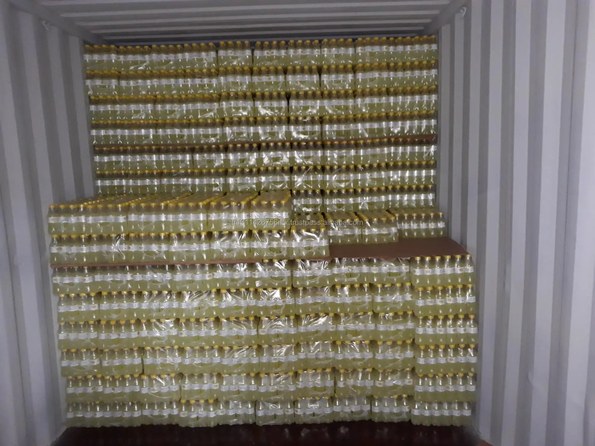 Best Prices High Quality Carbonated Soft Drinks COLA Sparkling Beverages 250 ml Pet Freshness