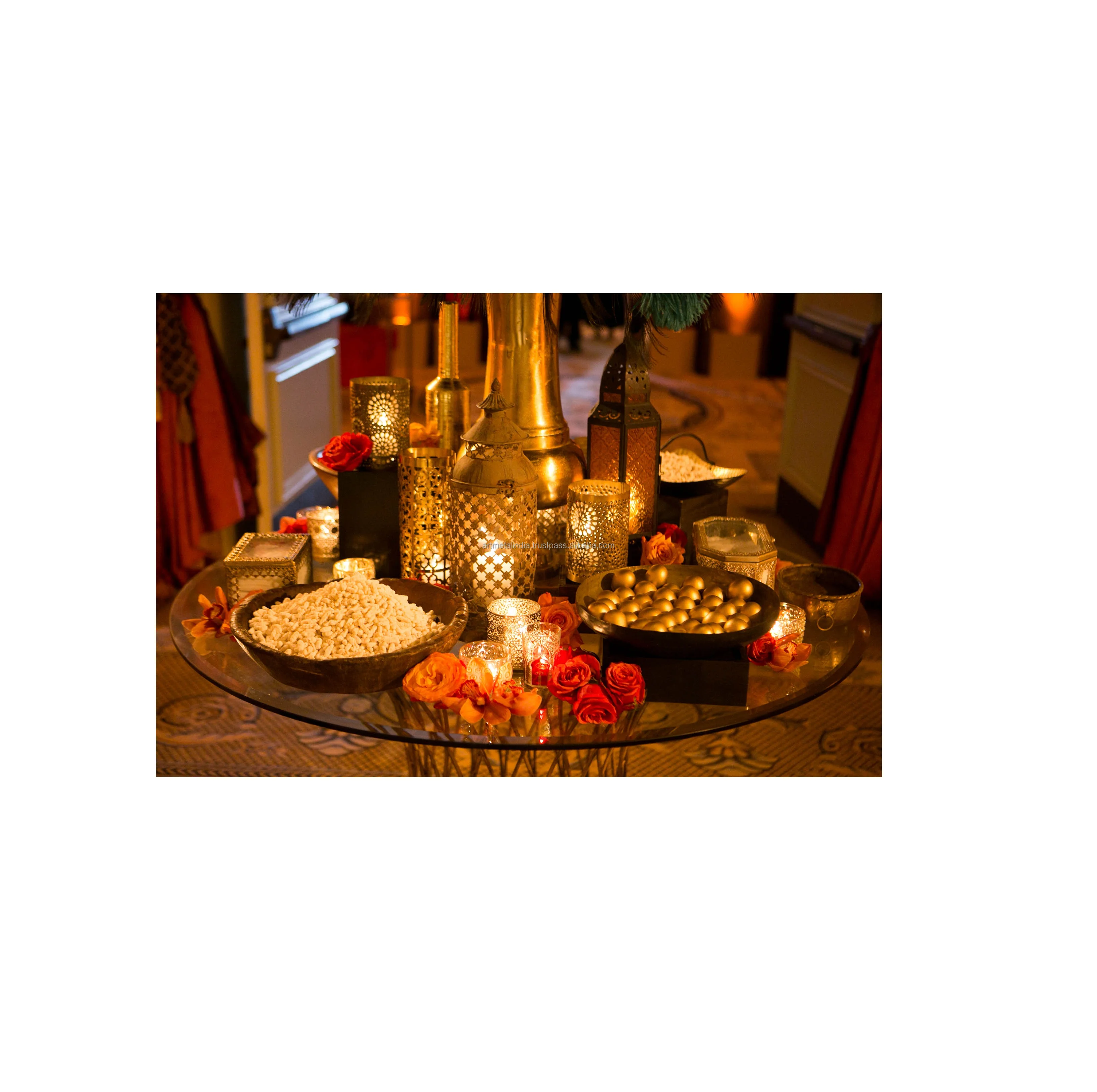 BEAUTIFUL METAL MOROCCAN LANTERN