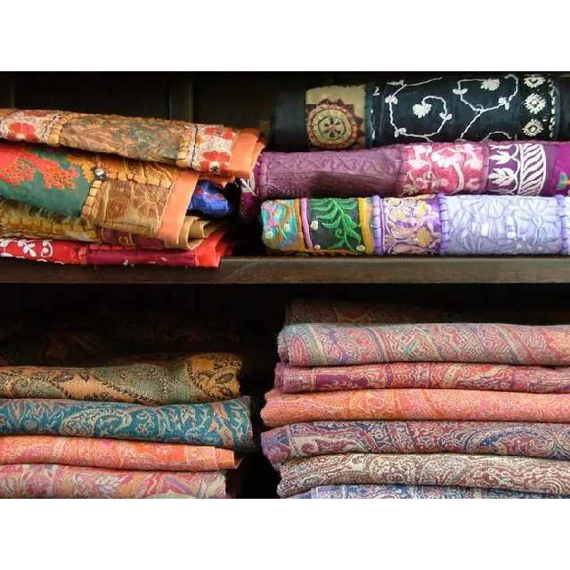cheap price 100% cotton 220gsm Wholesale textile fabric for shirt
