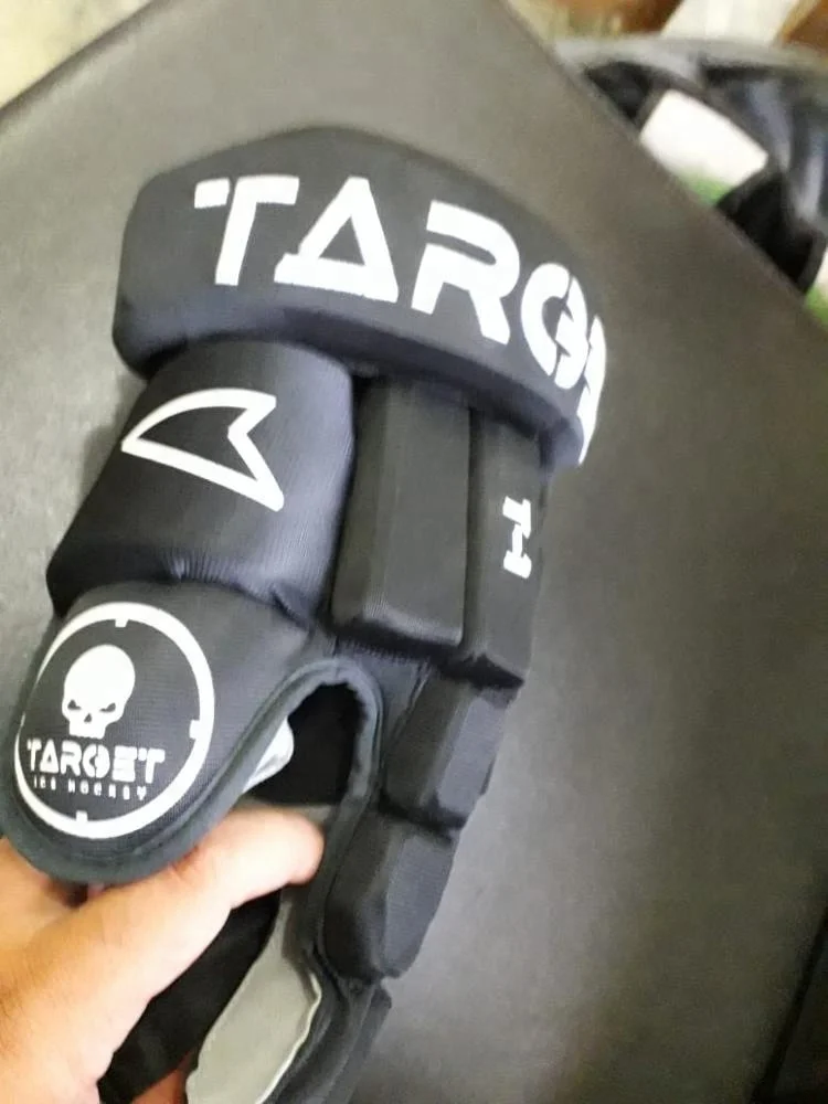 Custom Professional High Quality Ice Hockey Gloves