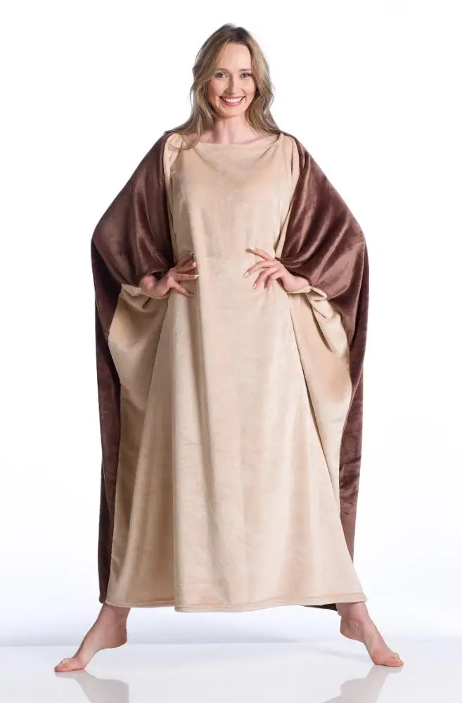 High Quality 100% Polyester Cozy Fleece Blanket with Sleeves Knitted Technics Brown Packed in Gift Box for Wholesale