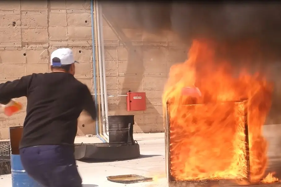 ISONEM ANTI MOLOTOF SMALL HANGING TYPE LATEST FIRE EXTINGUISHER, JUST THROW INTO FIRE, MADE IN TURKEY!!!!