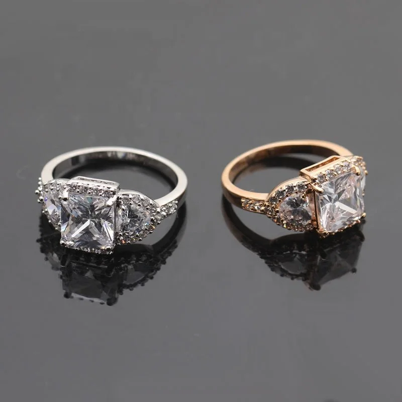 
Creative Large Square Stone Engagement Band Ring for Women Alloy Made AAA CZ Ring for Wholesale 