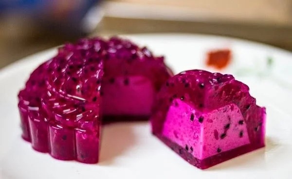 100% NATURAL SWEET TASTE DRAGON FRUIT /PITAYA /DRAGON FRUIT VIETNAM PRODUCT