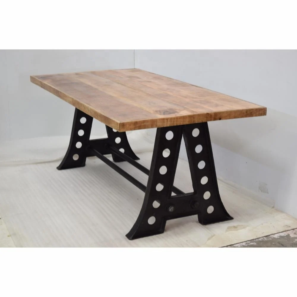 Rough Mango Wood Top and Cast Iron Legs Dining Table Customize Size Vintage Style Table for Home Hotel and Restaurant Use
