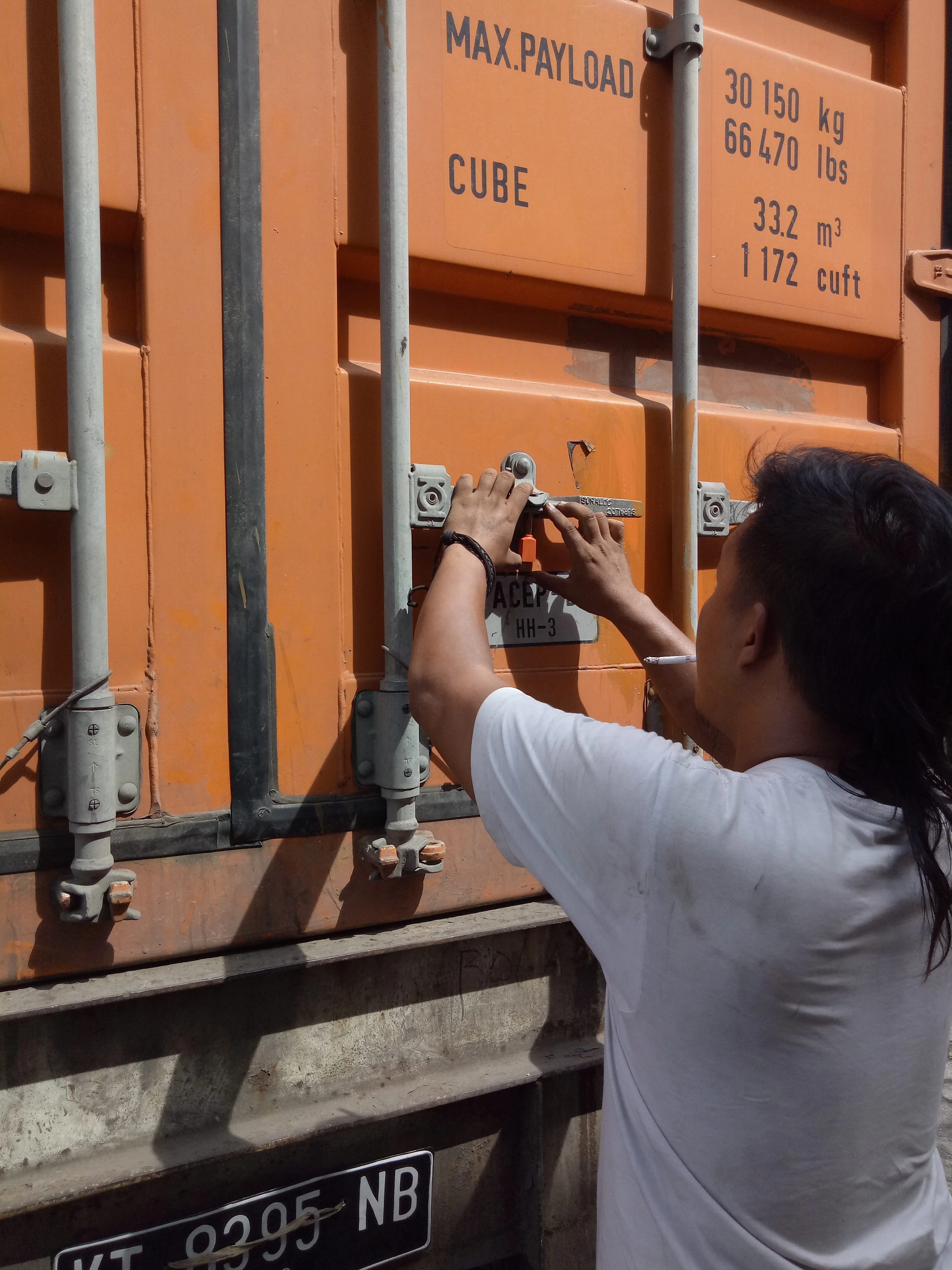 Coconut Shell Charcoal Briquette