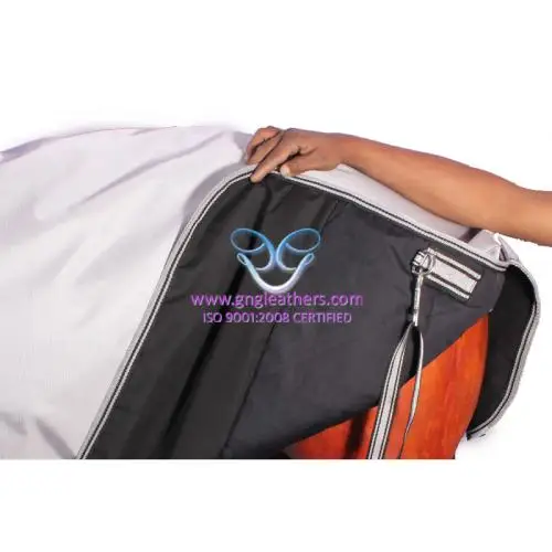 Top Quality Turnout Horse Rug in Waterproof and breatjable1680 Denier Ripstop fabric with Nylon lining