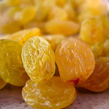 Оптовая продажа, низкие цены, оптовая продажа, китайский сушеный виноград Синьцзян, изюм, зеленый султана, изюм без семян, поставщик