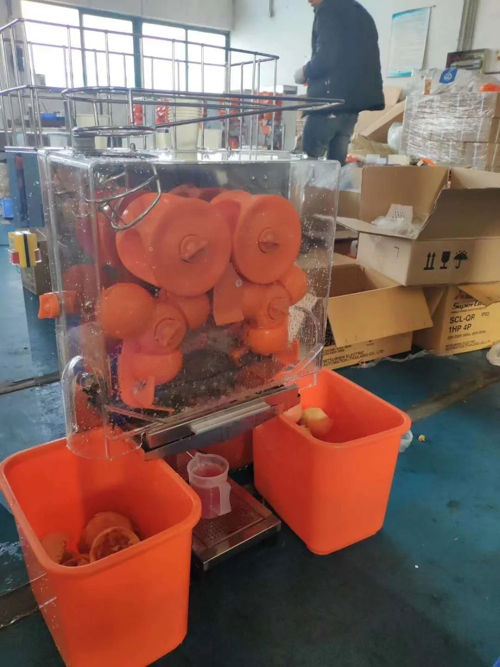 Electric Commercial Auto Orange Juicer Squeezer Machine