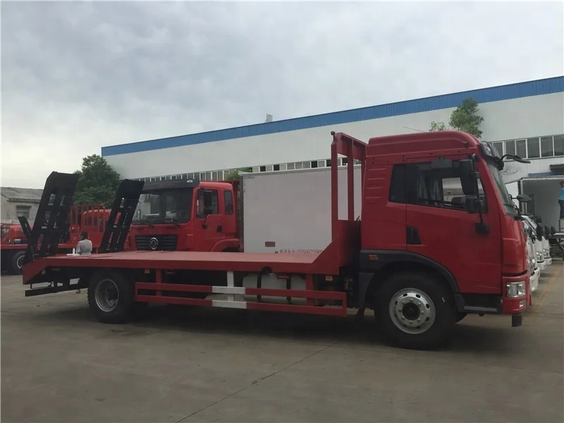 Long vehicle length and 8.5 ton weight road obstacle wrecker towing truck
