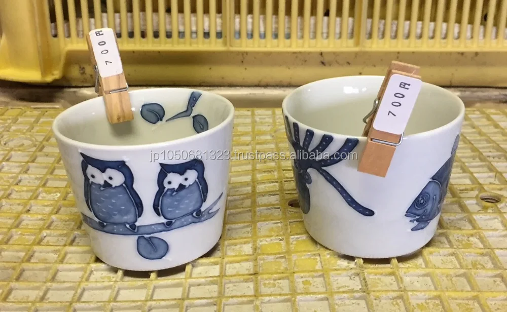 High quality stocklot ashtray made in Japan, chinaware, ceramic, earthenware also available