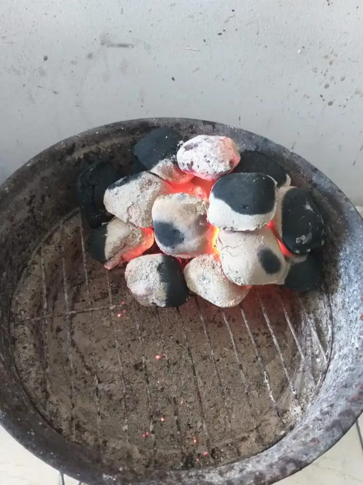 Подушка для брикетирования древесного угля/высокая кислота без отверстий Бездымная запаха WHATSAPP + 84911406611