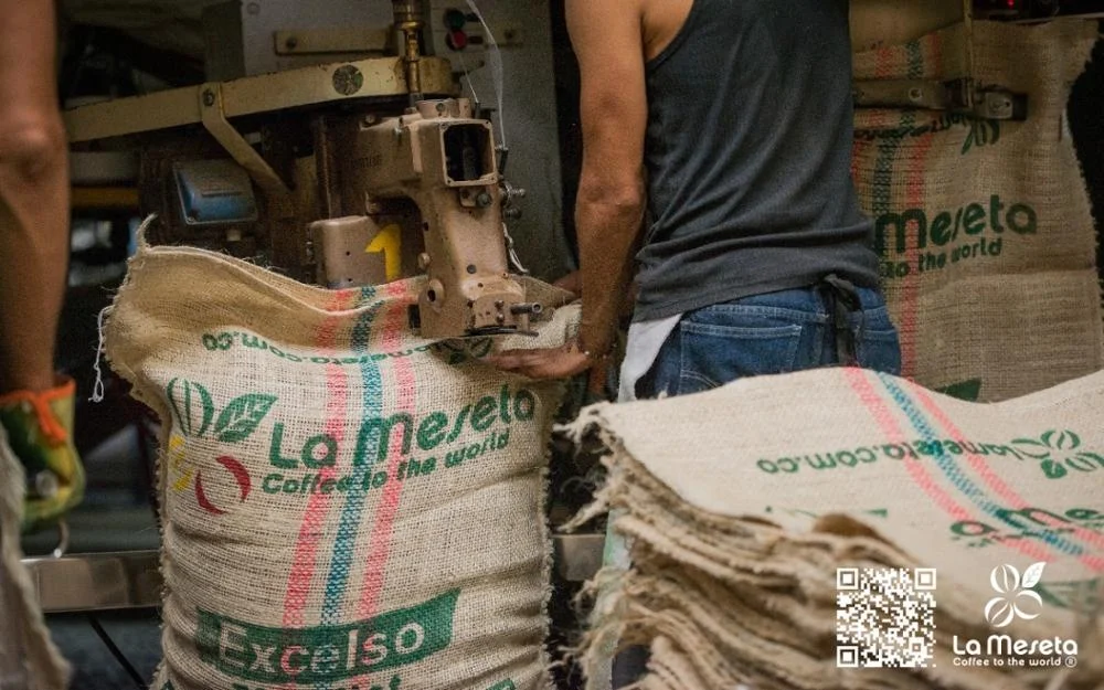 
UGQ COLOMBIAN COFFEE BEANS 