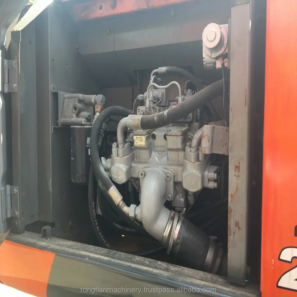 Running condition 21t Japanese used Hitachi ZX210 excavator for sale in Shanghai site