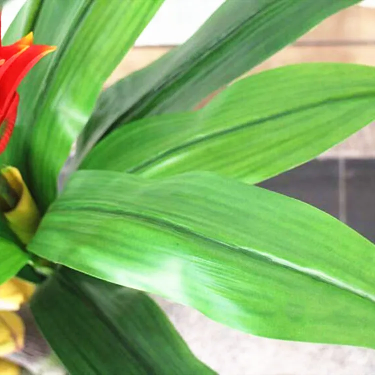 Chinese factory have a good luck plant artificial Ananas comosus decorative plant