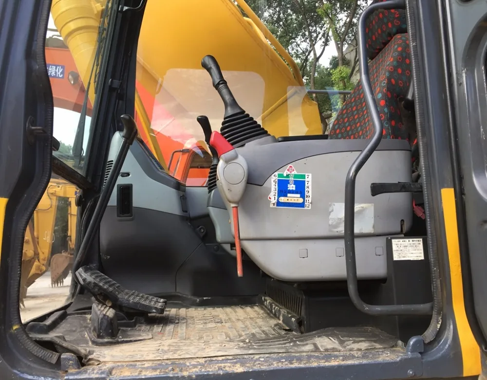 Strong Power Construction Equipment Komatsu PC300 Model for heavy work / Working Condition Excavator for sale