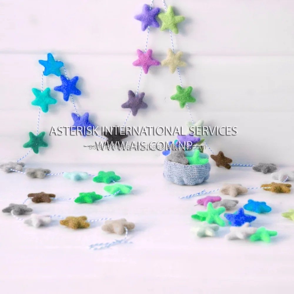 Decorative Felt Heart Valentine  Garlands  Eco-friendly House Wall Decor Heart Shape/Small Balls Handmade Felt Garland