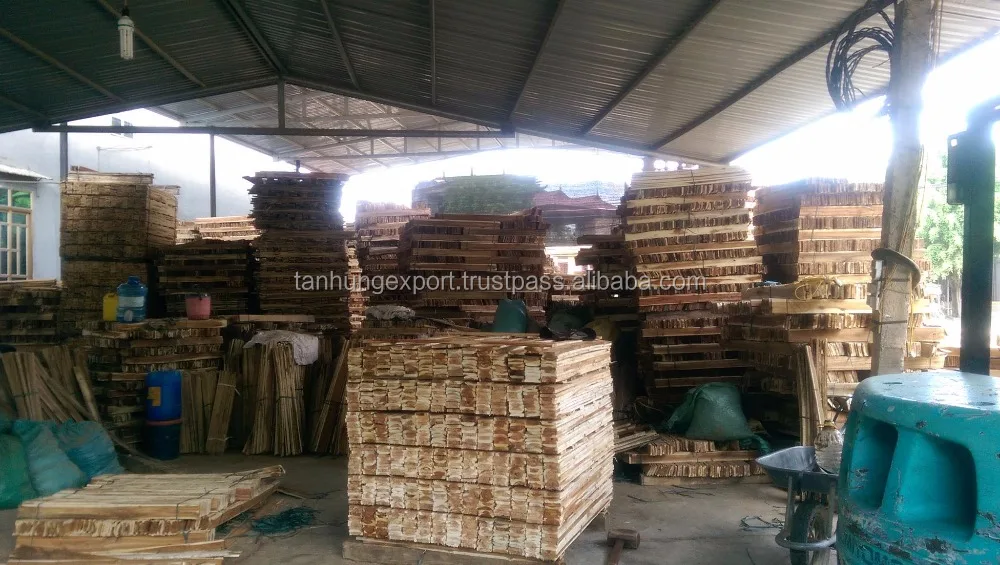 
Древесина для поддонов/Древесина акации 