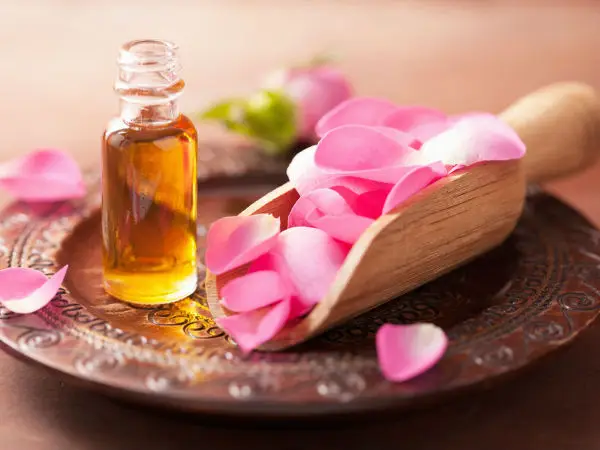 100% Pure and Organic Wholesale Supplier Essential Bulgarian Rose Oil