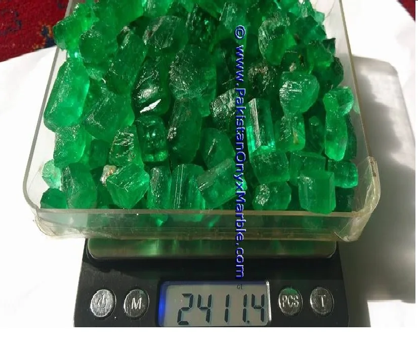Extra fine material!!!emerald facet grade rough natural gemstone